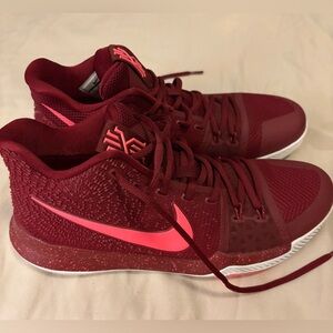RARE! Kyrie Irving “Hot Punch” 3rd in series Nike Basketball Shoes -US 10.5 men
